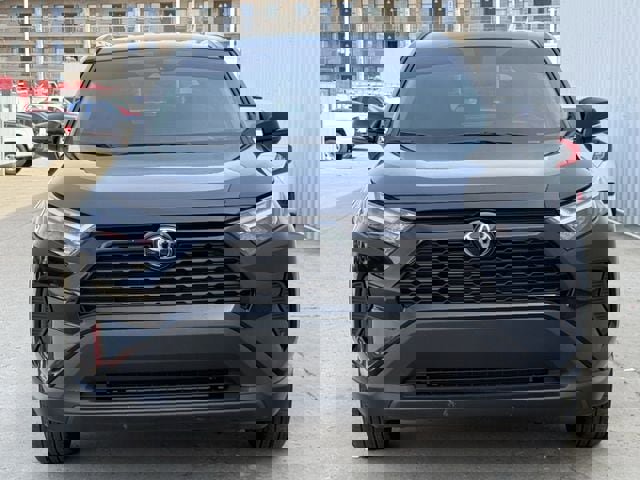 Used 2025 Toyota RAV4 XLE image 8