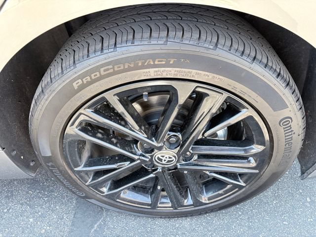 Used 2025 Toyota Camry SE FWD image 22