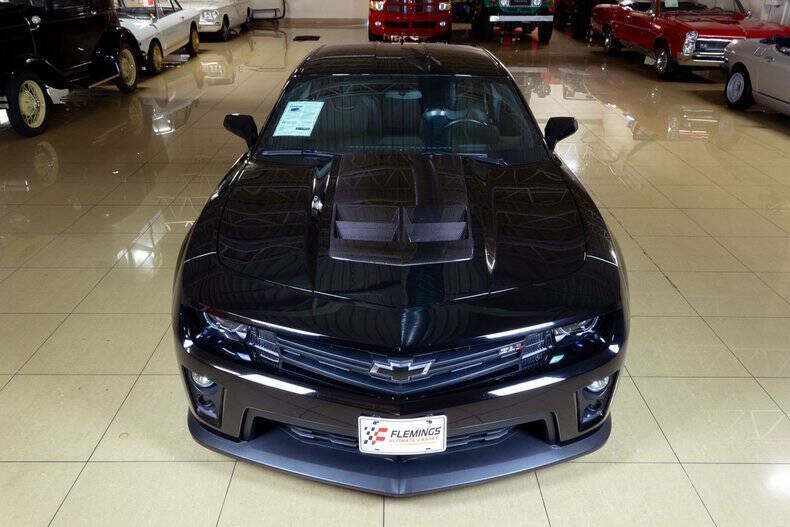 Used 2013 Chevrolet Camaro ZL1 RWD image 32