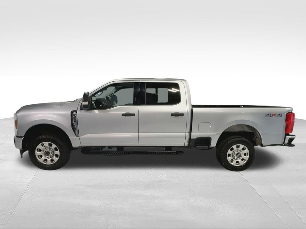 Used 2024 Ford F250 XLT AWD/4WD image 6