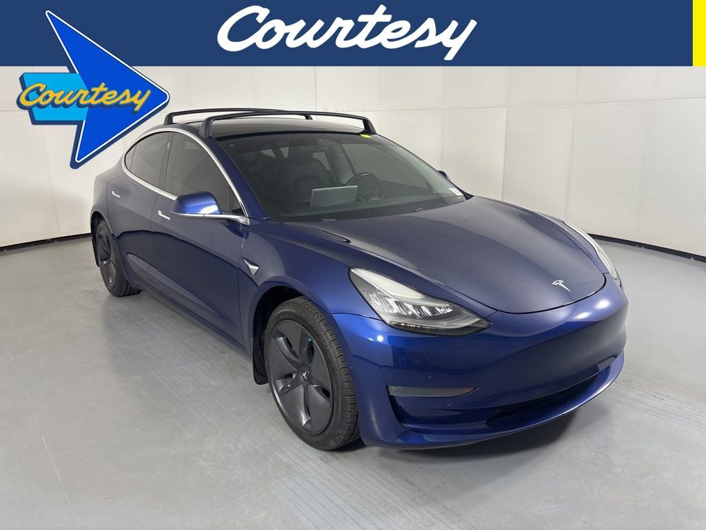 Used 2019 Tesla Model 3 Standard Range Plus image 1