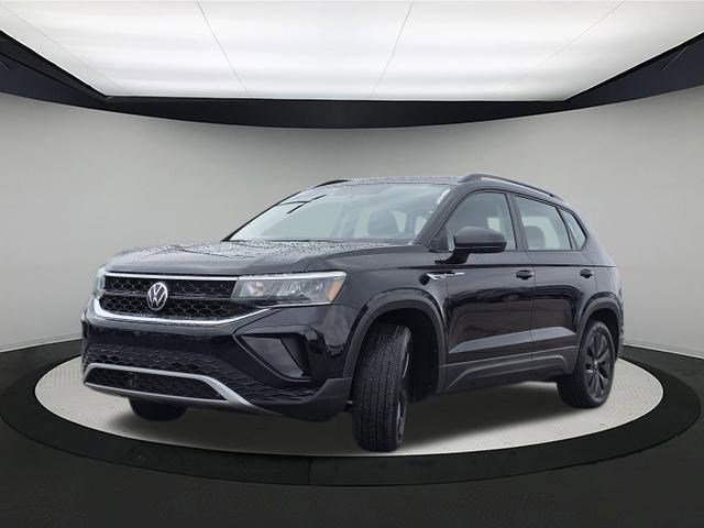 Certified 2022 Volkswagen Taos S image 3