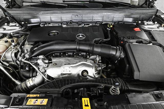 Used 2022 Mercedes-Benz GLB 250 4MATIC image 25