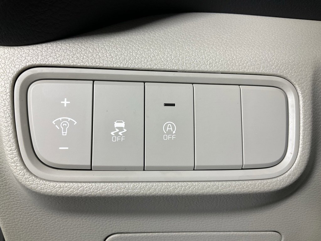 Certified 2023 Kia Soul LX image 21