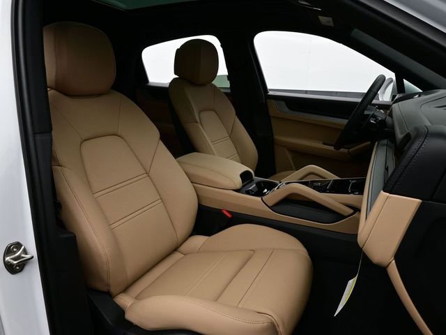 New 2026 Porsche Cayenne Coupe image 18