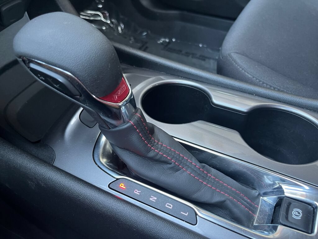Used 2024 Chevrolet Malibu RS FWD image 19
