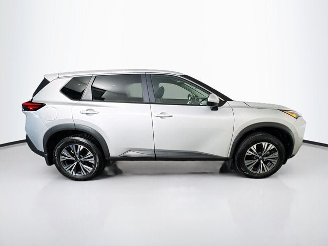 Used 2022 Nissan Rogue SV AWD/4WD image 4