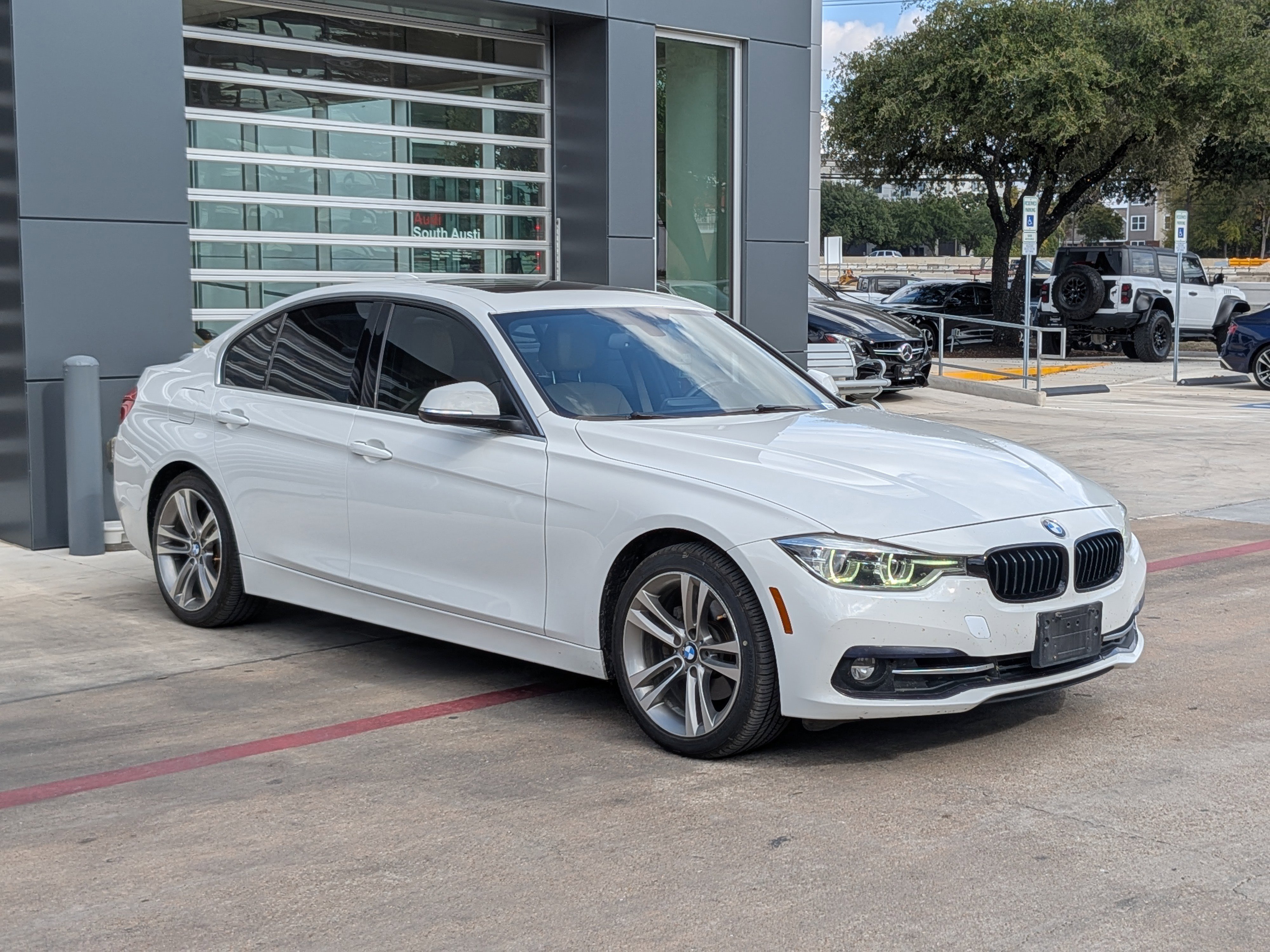 Used 2018 BMW 330i Sedan image 12