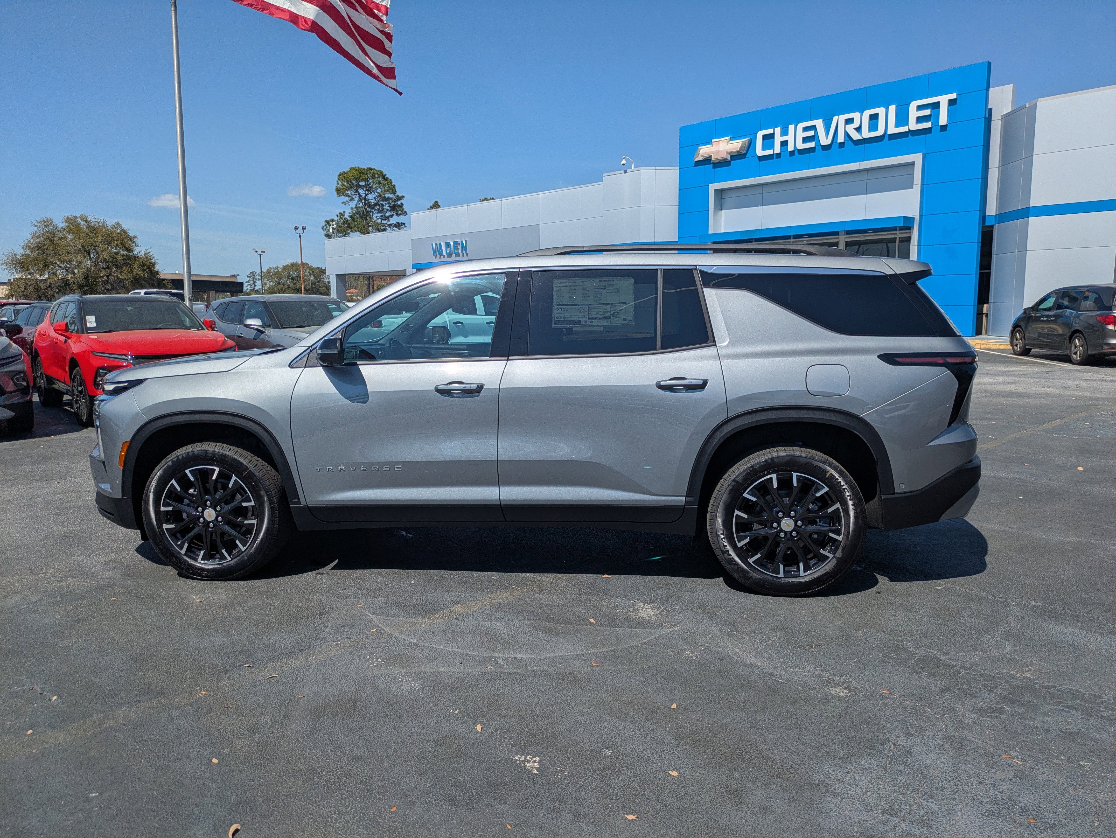 New 2026 Chevrolet Traverse LT image 32