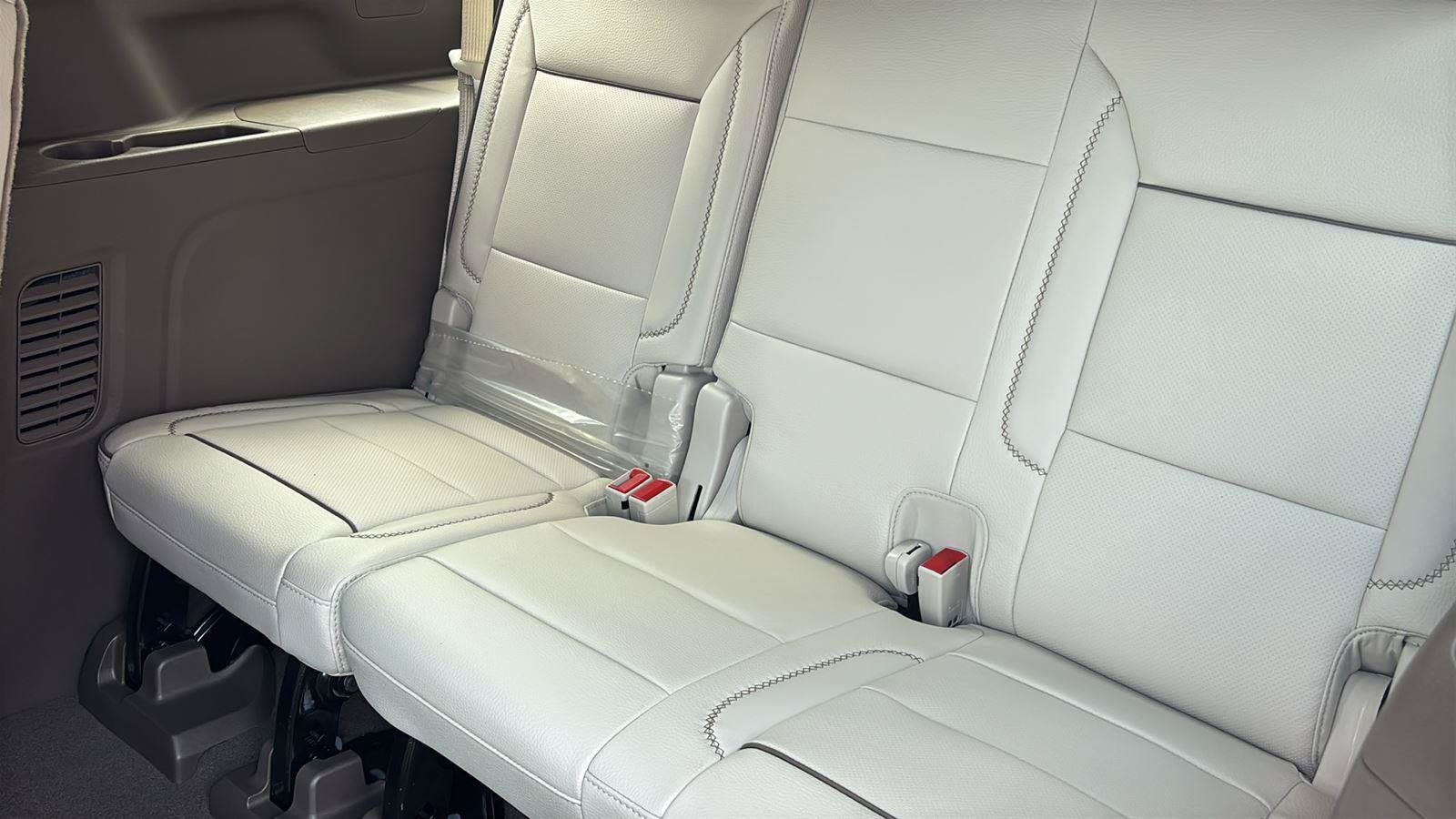 New 2026 GMC Yukon XL Denali RWD image 18