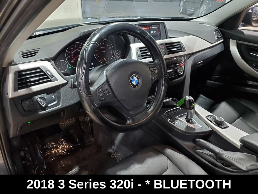 Used 2018 BMW 320i Sedan RWD image 7
