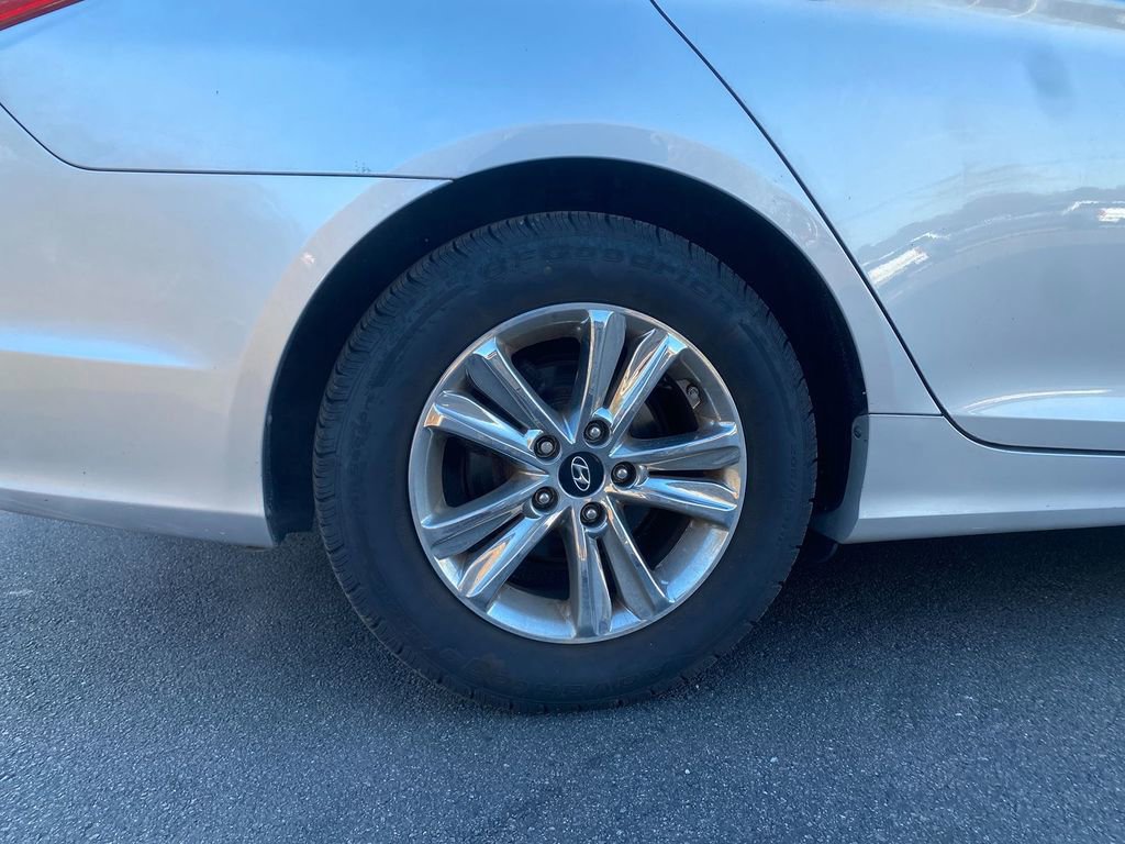 Used 2013 Hyundai Sonata GLS w/ Popular Equipment Pkg FWD image 29