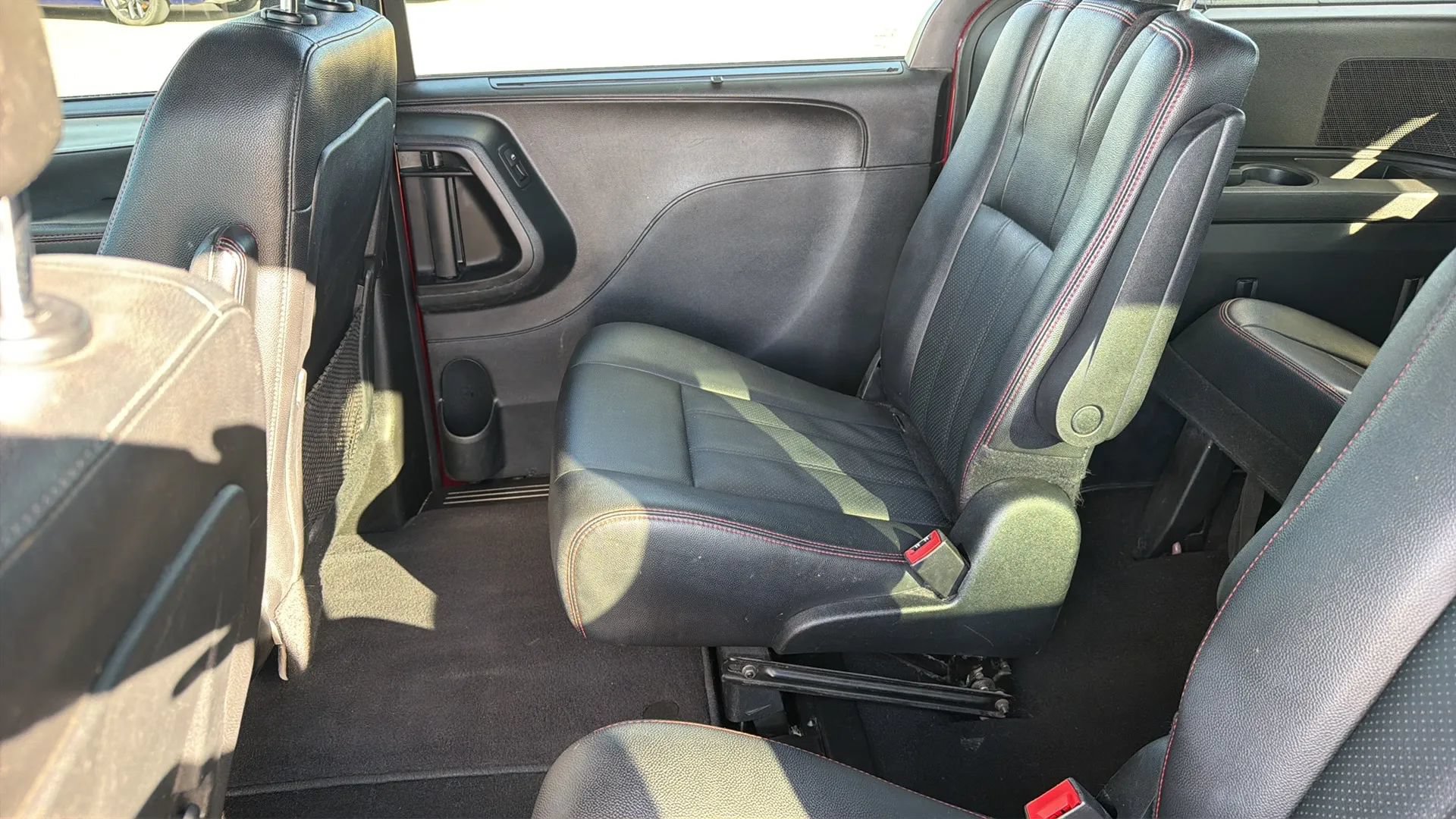 Used 2020 Dodge Grand Caravan GT FWD image 35