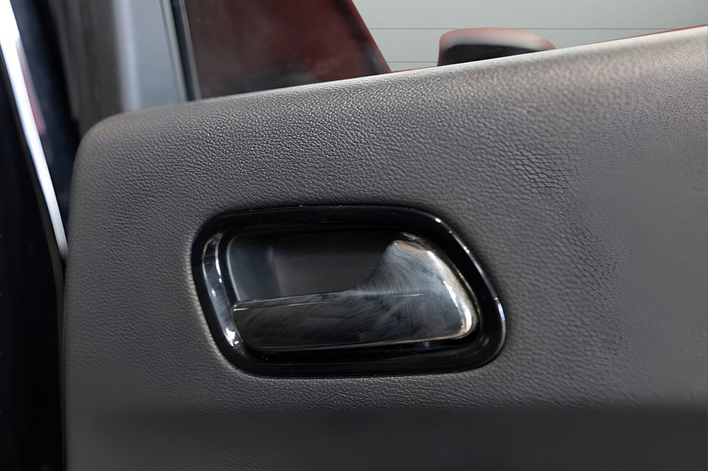 Used 2022 Dodge Durango R/T w/ Blacktop Package AWD/4WD image 75