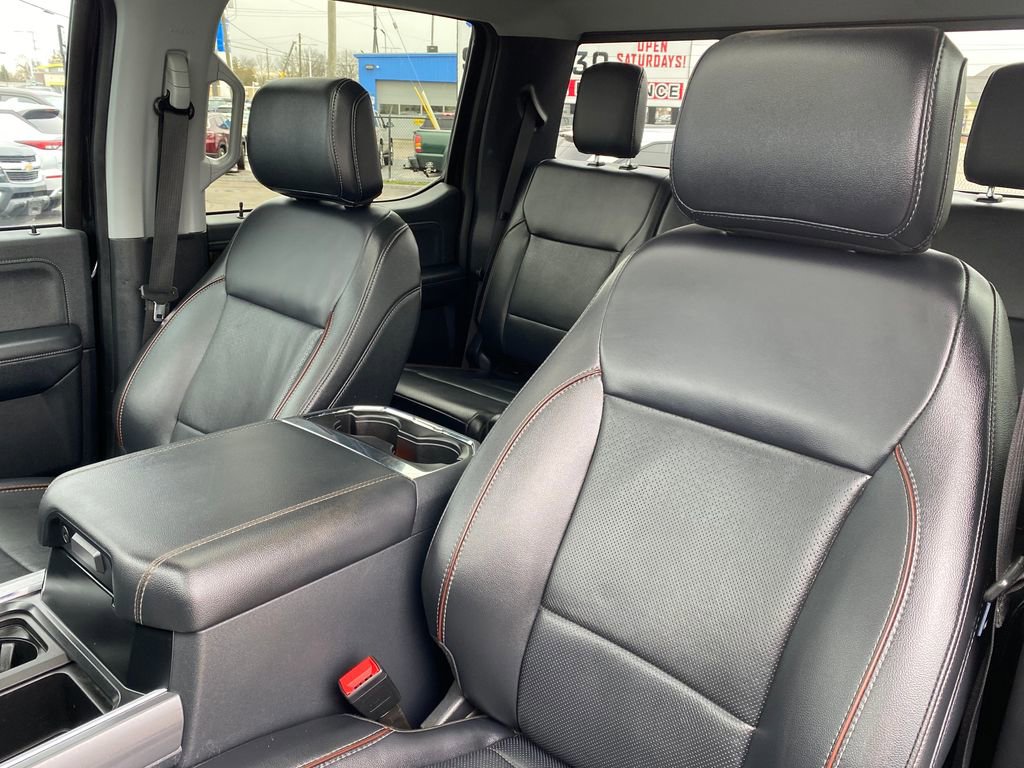 Used 2024 Ford F250 Lariat w/ Black Appearance Package AWD/4WD image 11