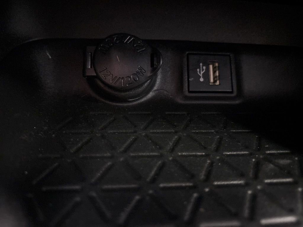 Used 2023 Toyota RAV4 LE AWD/4WD image 23