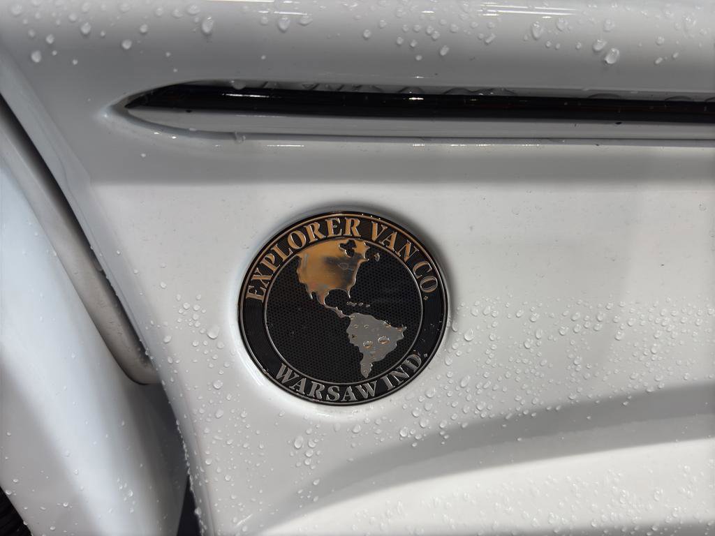 New 2025 Chevrolet Express 2500 image 10