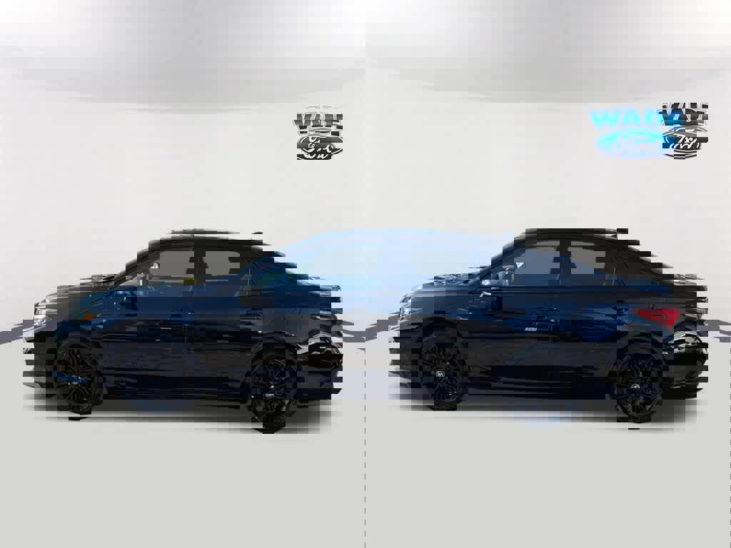 Used 2021 Toyota Avalon XSE image 8