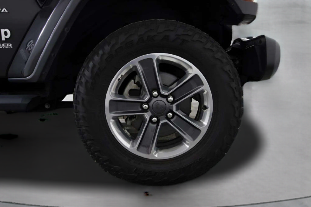 Used 2021 Jeep Wrangler Unlimited Sahara AWD/4WD image 38
