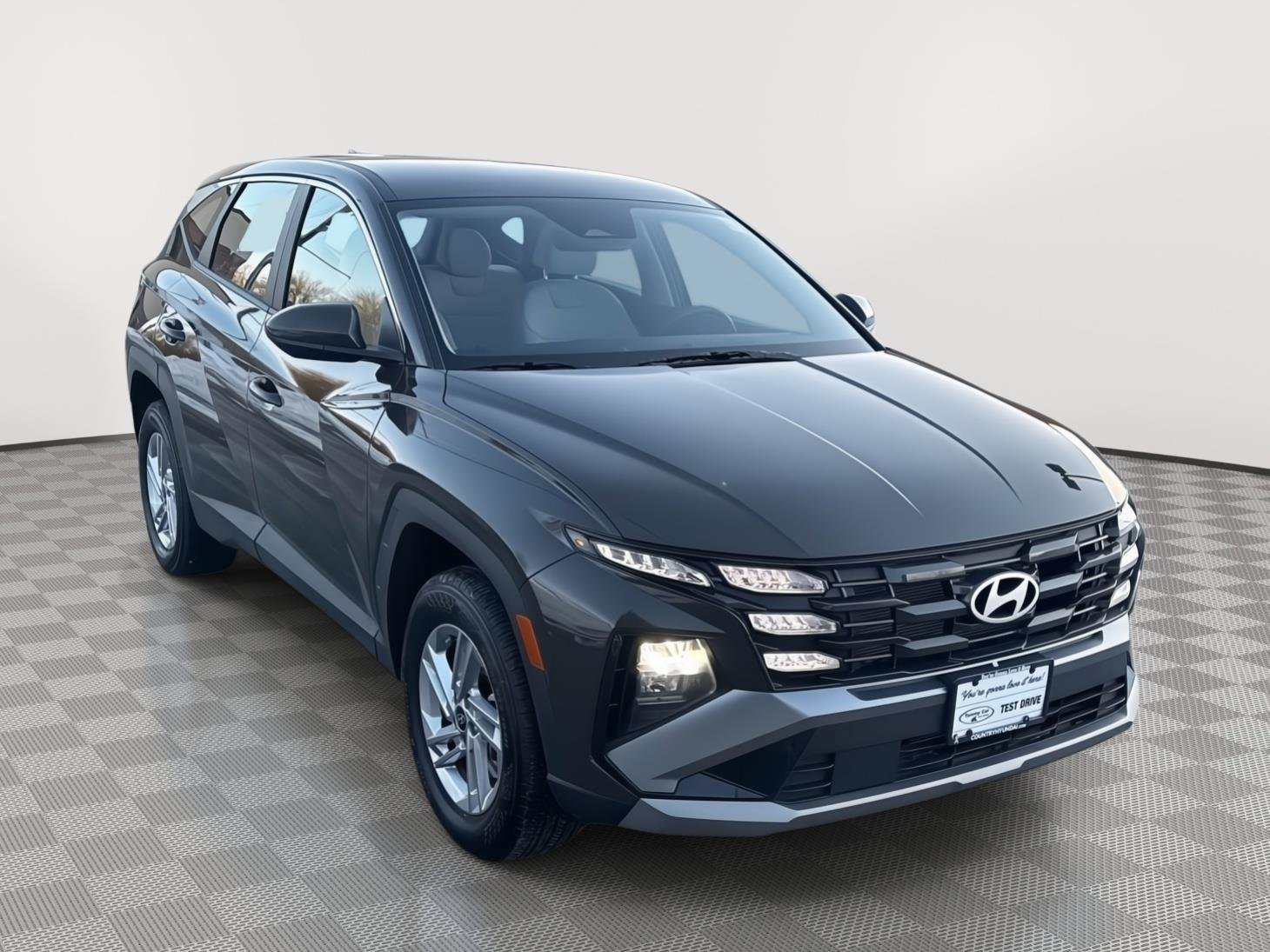 Certified 2025 Hyundai Tucson SE AWD/4WD image 3