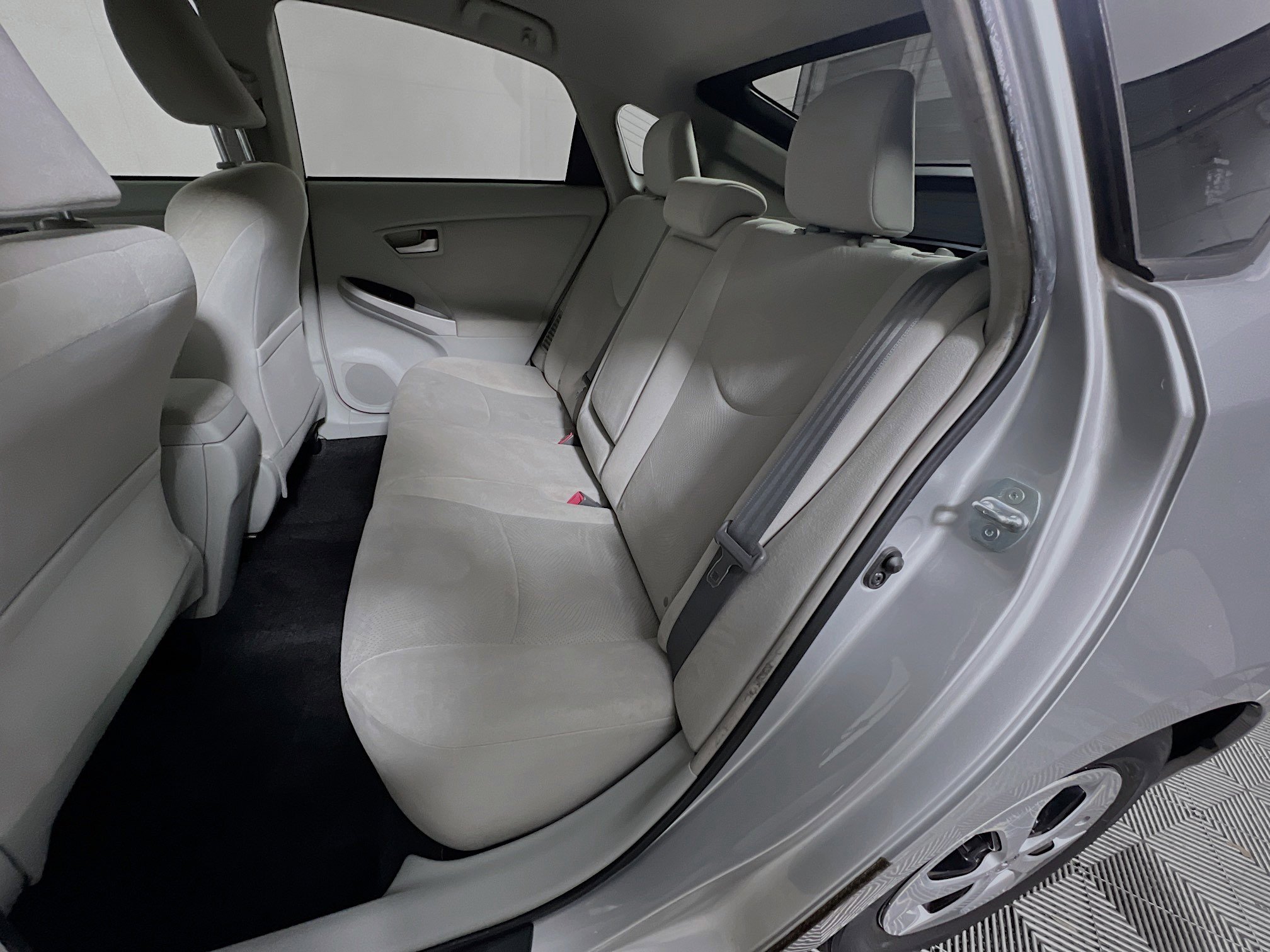 Used 2015 Toyota Prius Two image 28