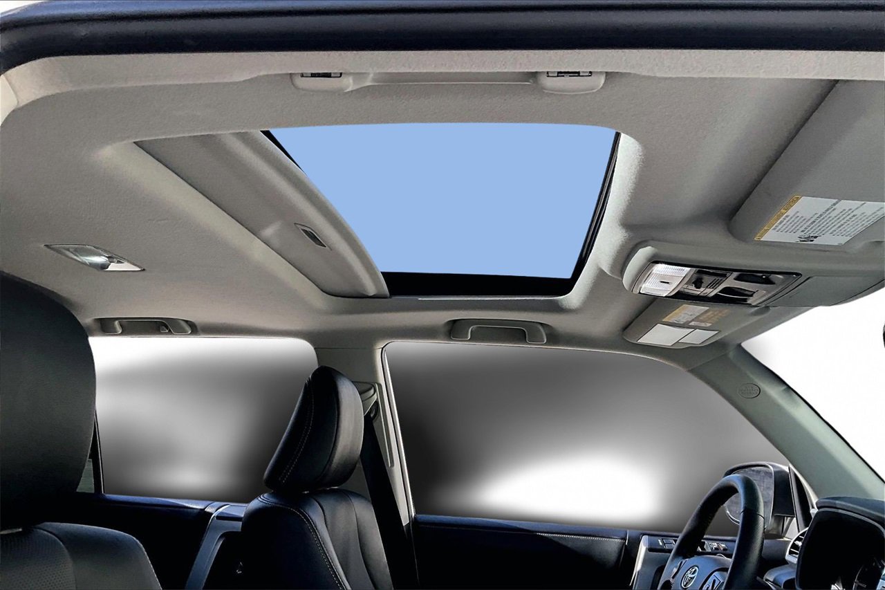 Used 2022 Toyota 4Runner Limited image 16