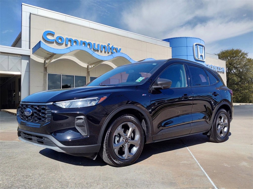 Used 2025 Ford Escape ST-Line image 1