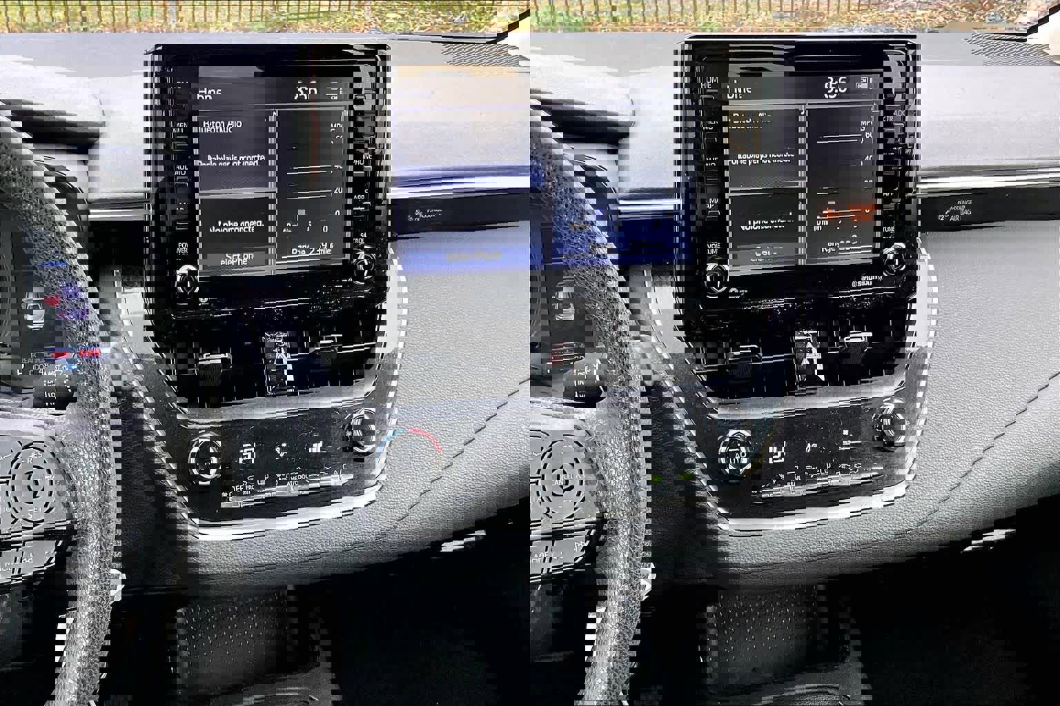 Used 2022 Toyota Corolla LE w/ Body Protection Package (TMS) image 7