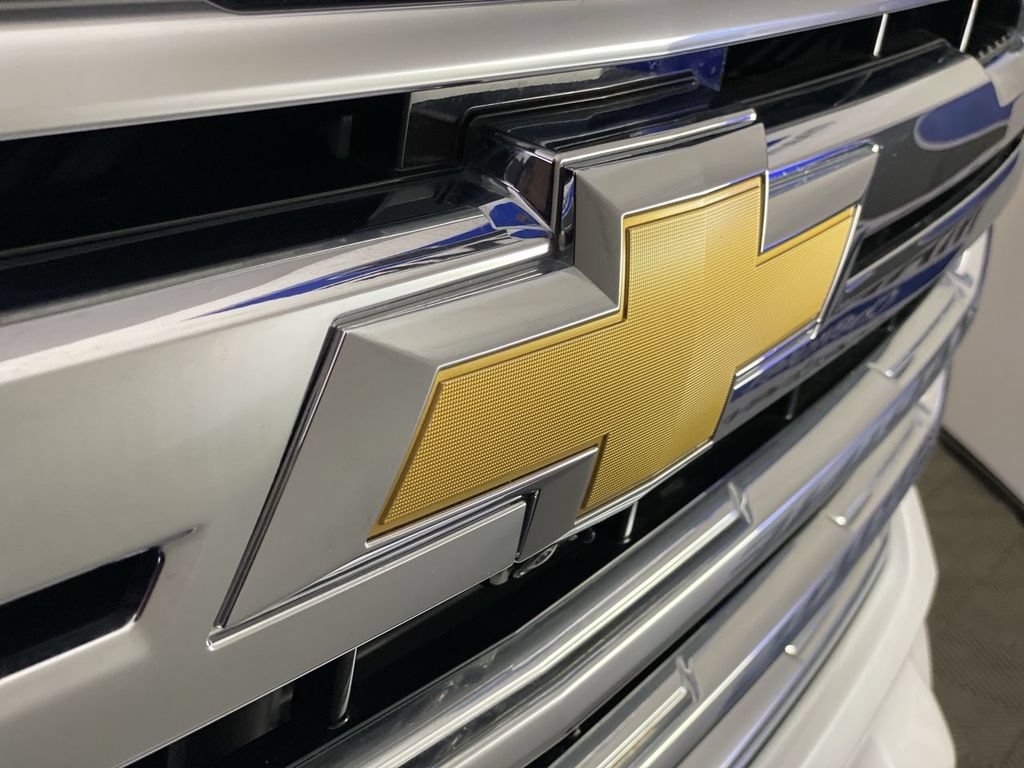 Used 2024 Chevrolet Silverado 2500 High Country w/ High Country Premium Package AWD/4WD image 38