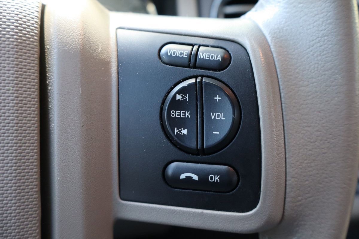 Used 2014 Ford Expedition XLT AWD/4WD image 32