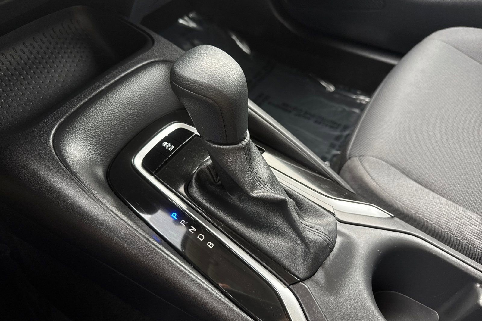 Used 2025 Toyota Corolla LE image 21