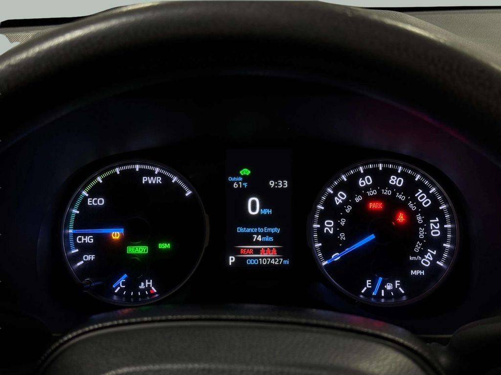 Used 2019 Toyota RAV4 LE image 19