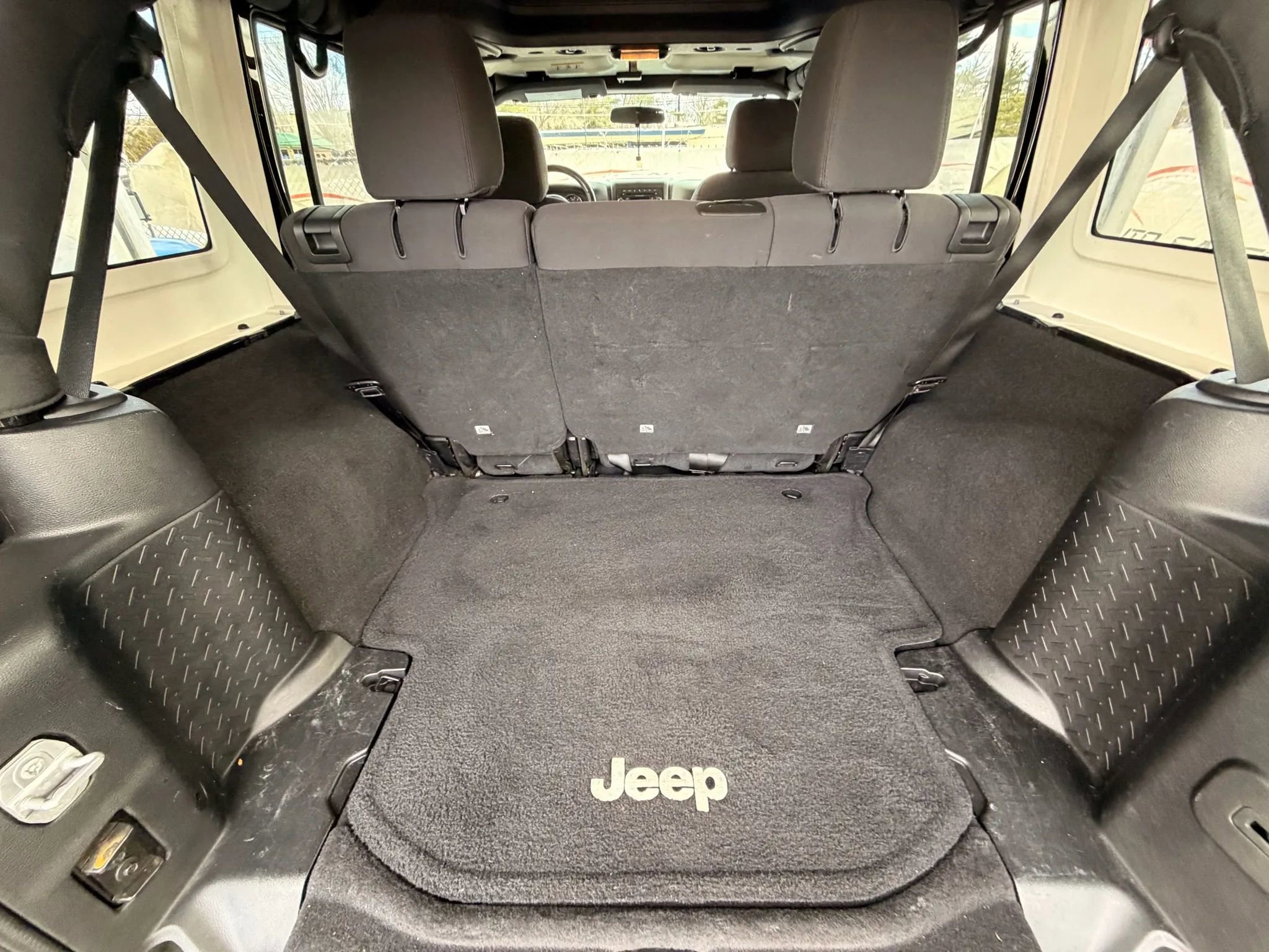Used 2016 Jeep Wrangler Unlimited Sport w/ Connectivity Group image 57