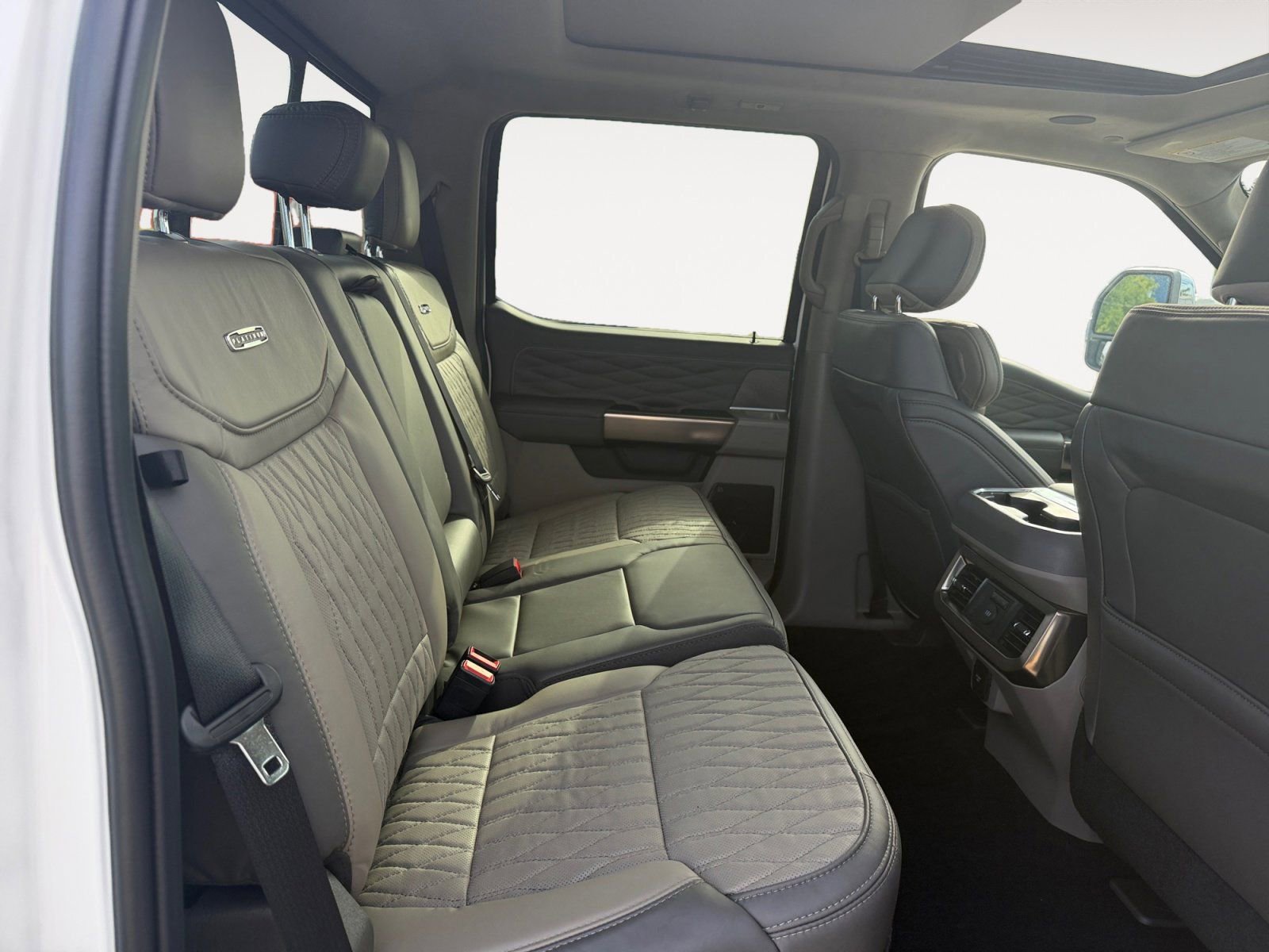 Used 2026 Ford F450 Platinum AWD/4WD image 12