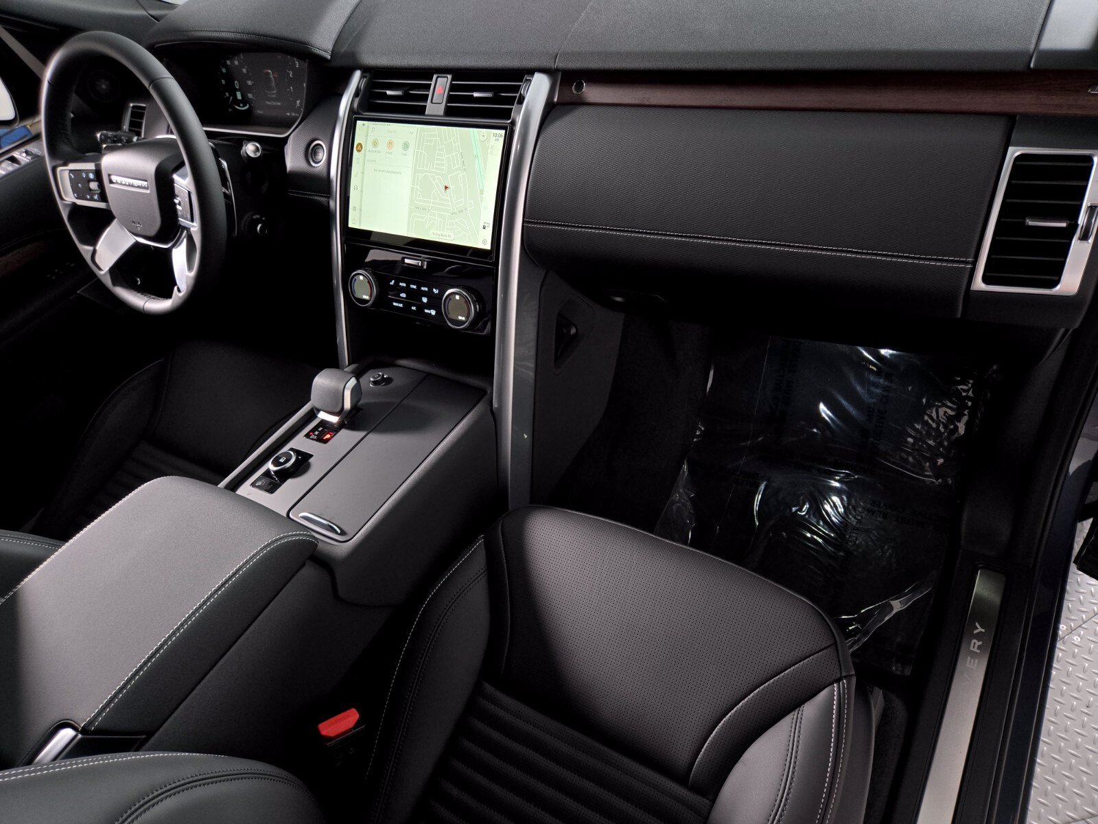 New 2026 Land Rover Discovery Dynamic SE AWD/4WD image 19