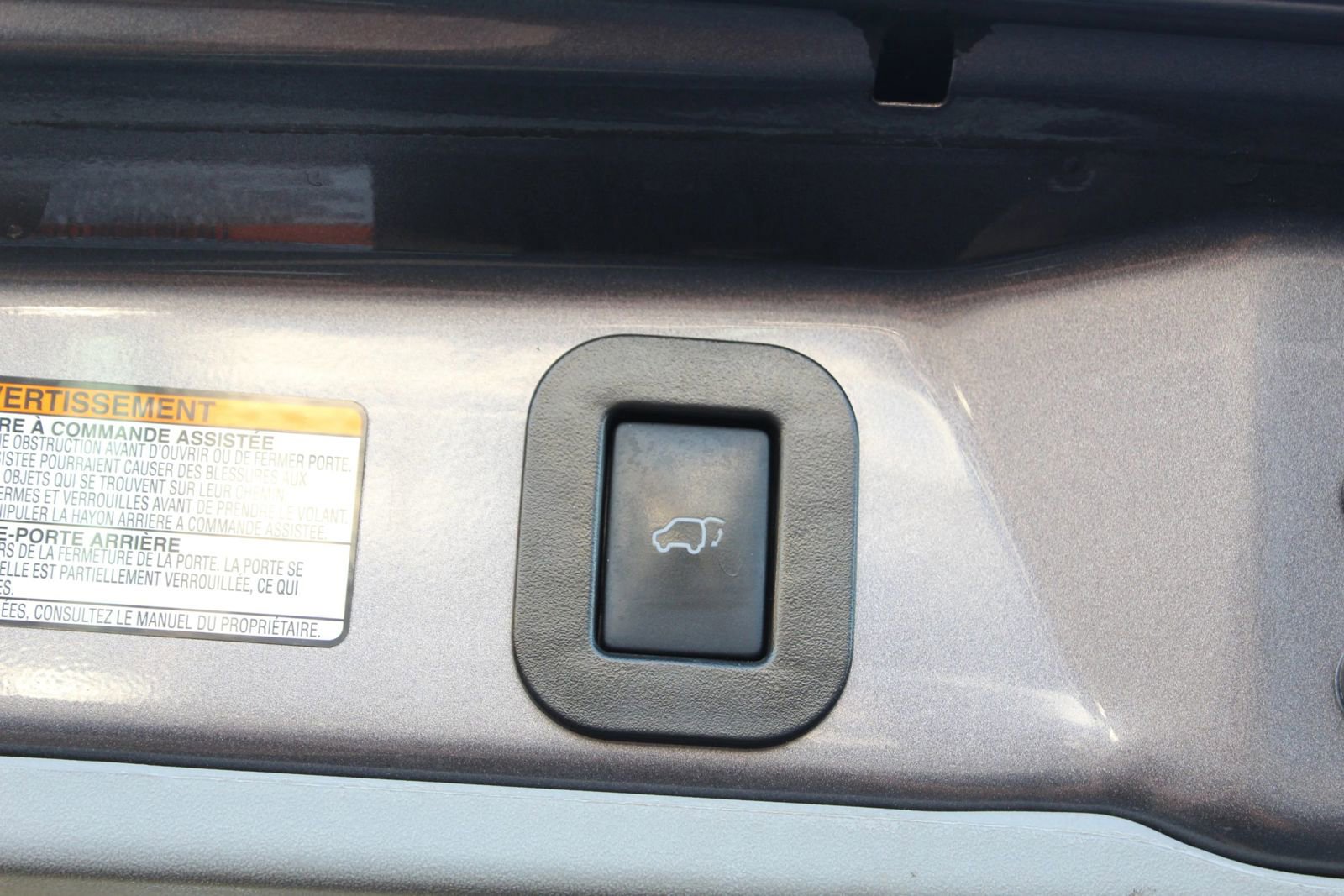 Used 2015 Toyota Sienna XLE w/ XLE Navigation Package FWD image 38