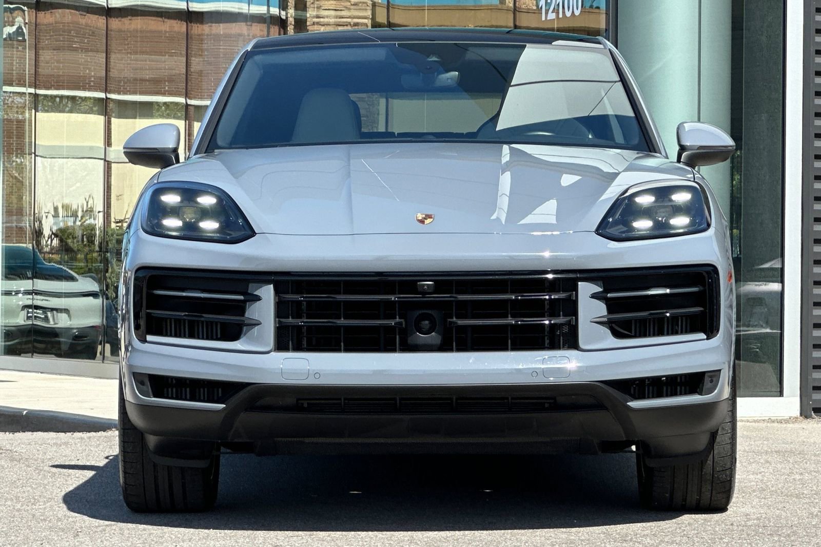Used 2025 Porsche Cayenne S image 11