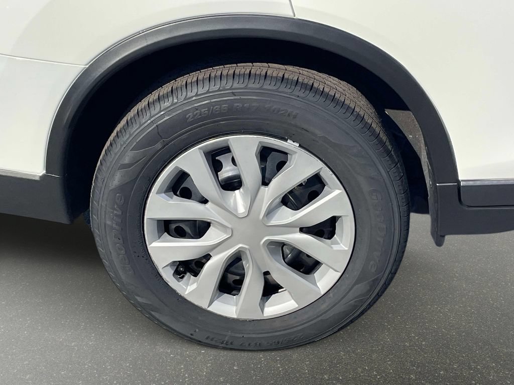 Used 2019 Nissan Rogue S FWD image 7
