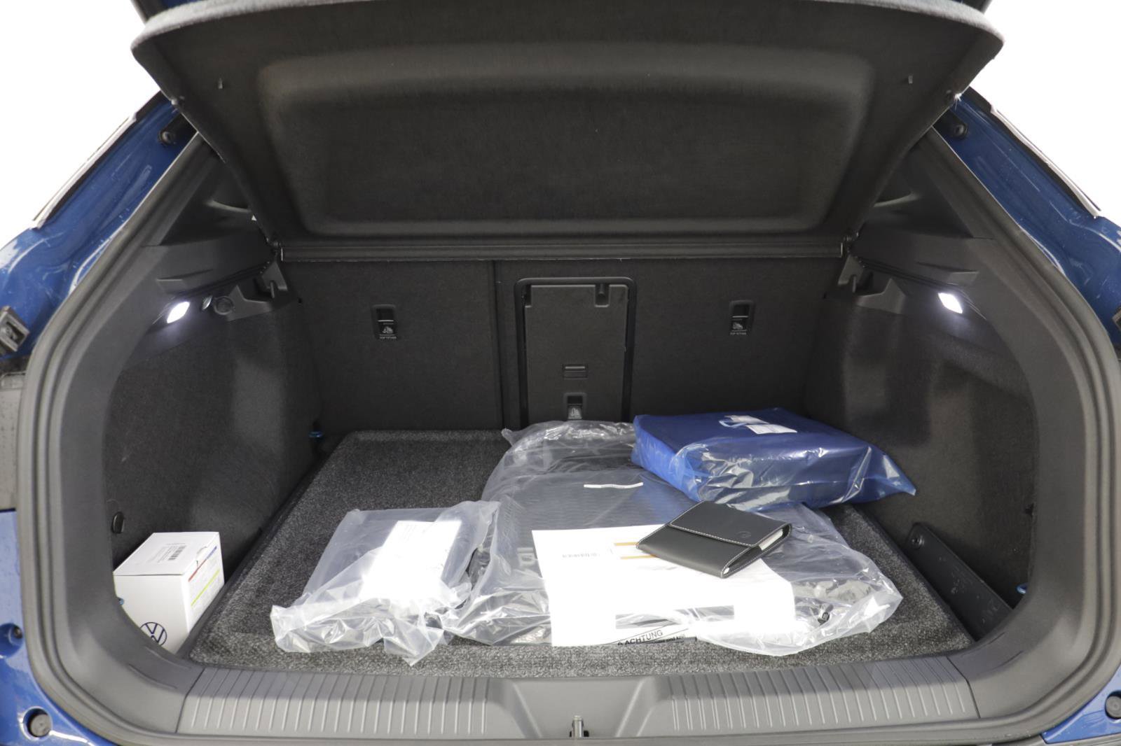 New 2026 Volkswagen ID.4 Pro S image 17