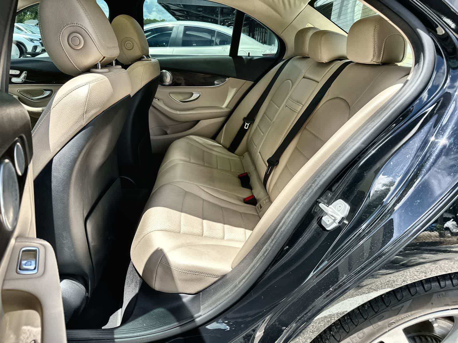 Used 2015 Mercedes-Benz C 300 Sedan image 4