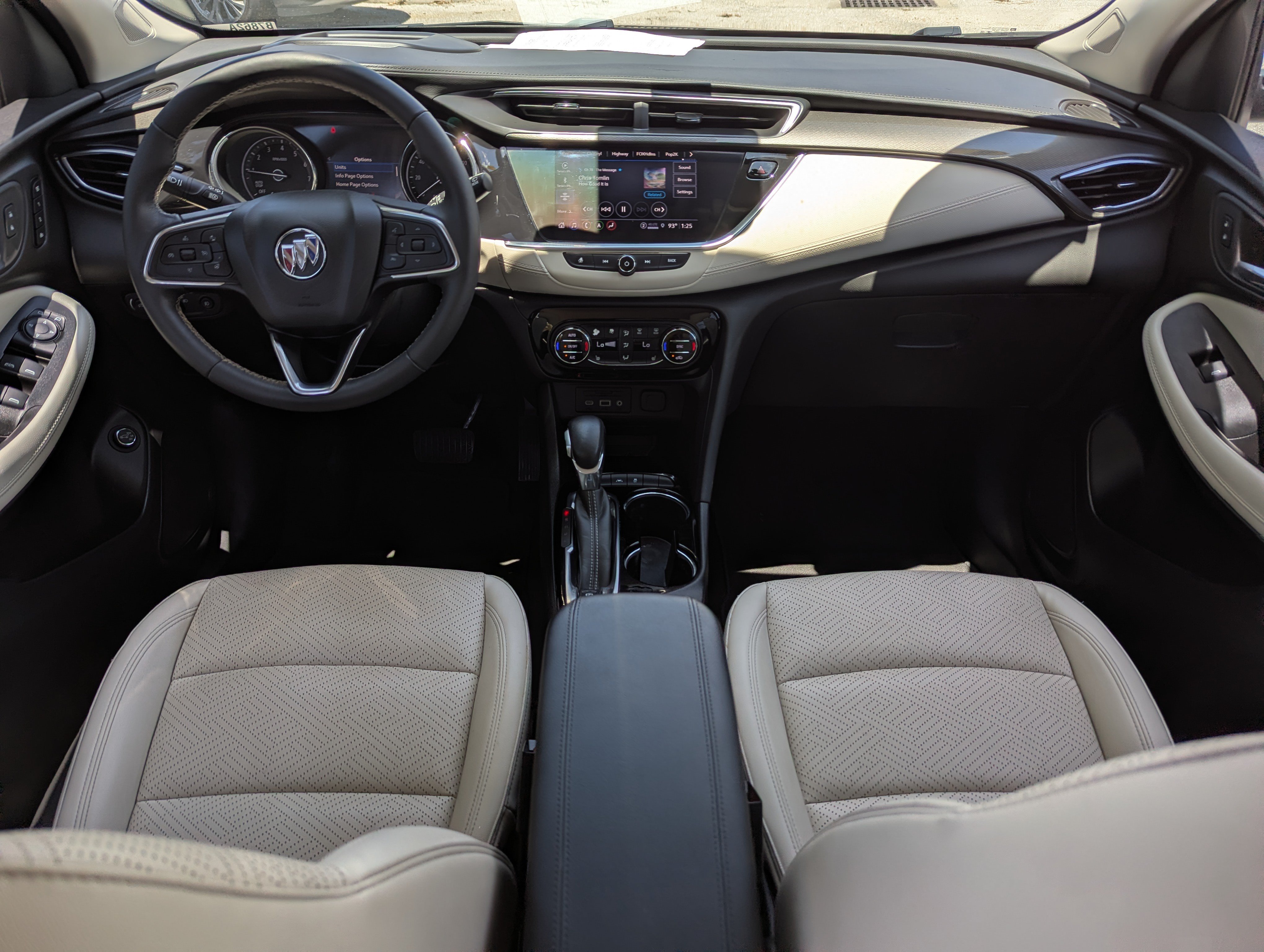 Used 2022 Buick Encore GX Essence w/ Advanced Technology Package FWD image 11
