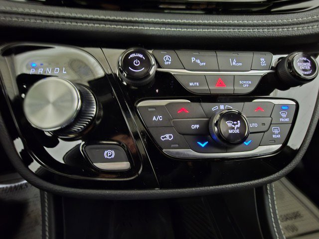 New 2026 Chrysler Pacifica Limited w/ S Appearance Package image 44