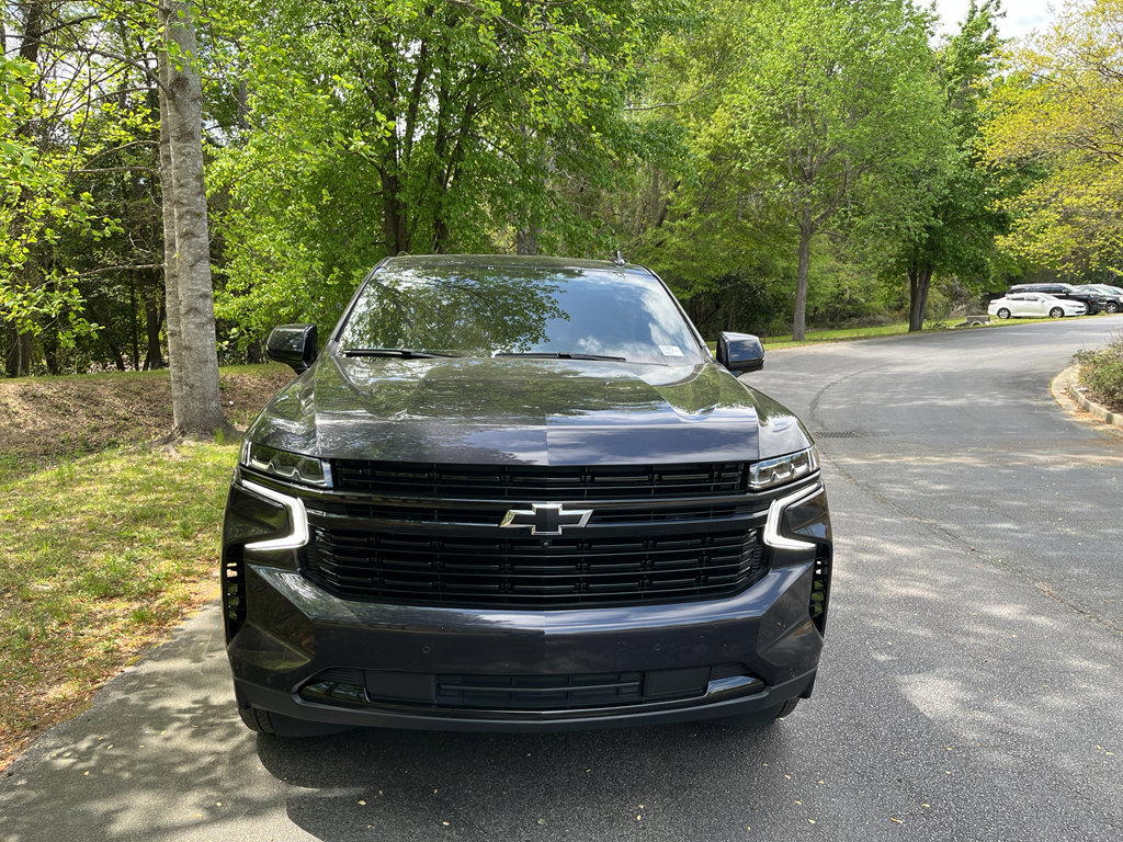 Used 2024 Chevrolet Tahoe RST w/ Luxury Package RWD image 2