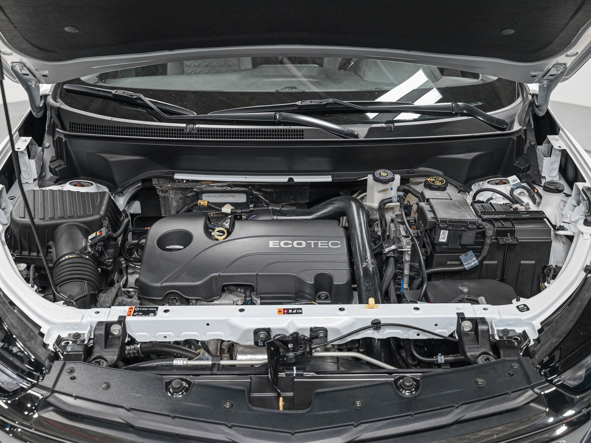 Used 2024 Chevrolet Equinox LS w/ LS Convenience Package image 11