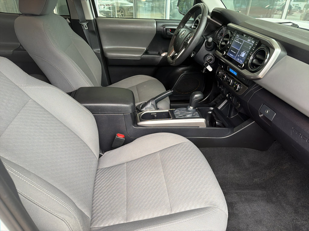 Used 2021 Toyota Tacoma SR5 w/ Technology Package AWD/4WD image 12