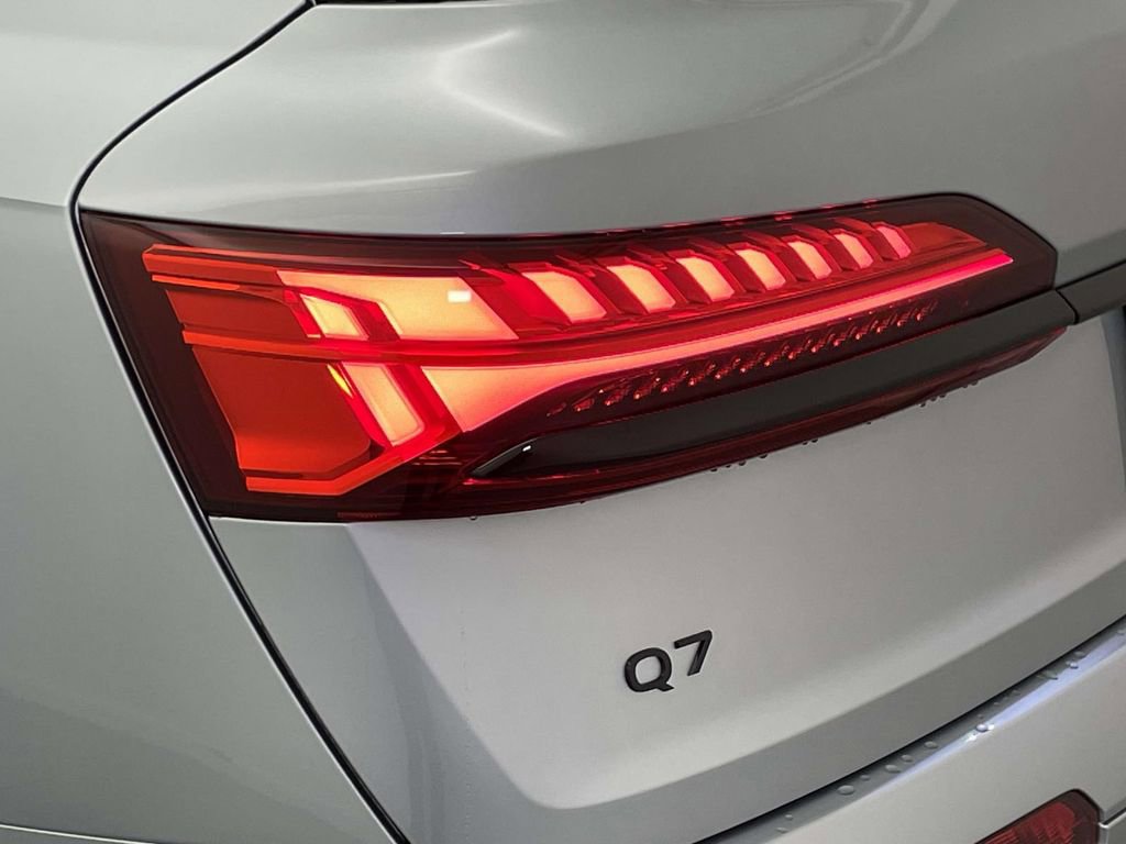New 2026 Audi Q7 3.0T Premium Plus image 16