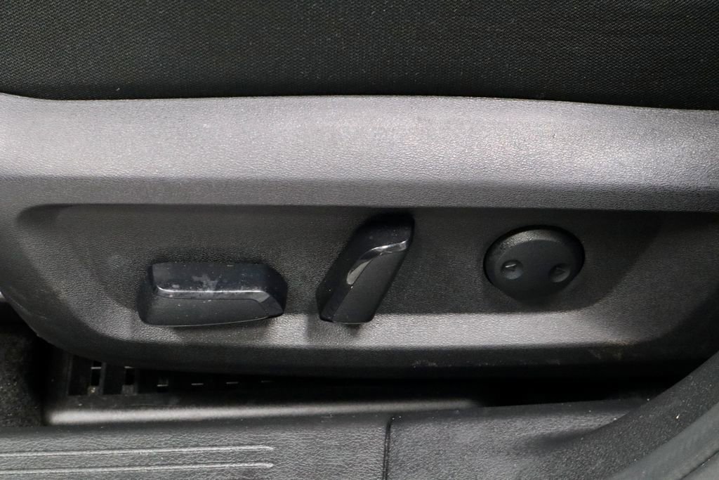 Certified 2023 Nissan Rogue SV image 24