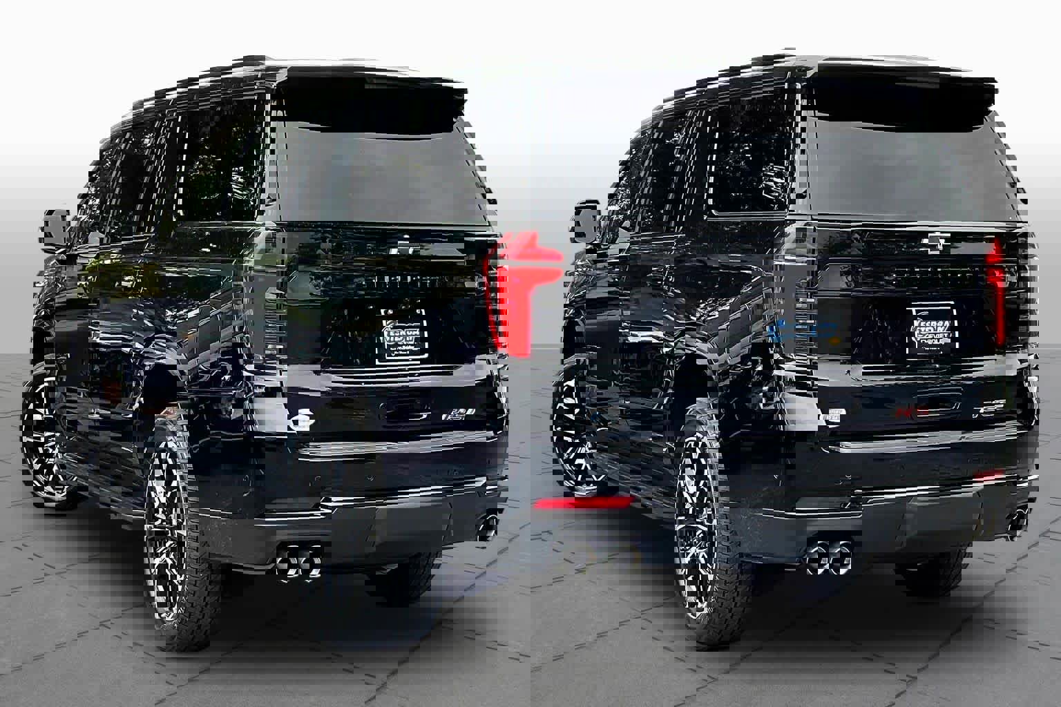 Certified 2025 Chevrolet Suburban RST image 12