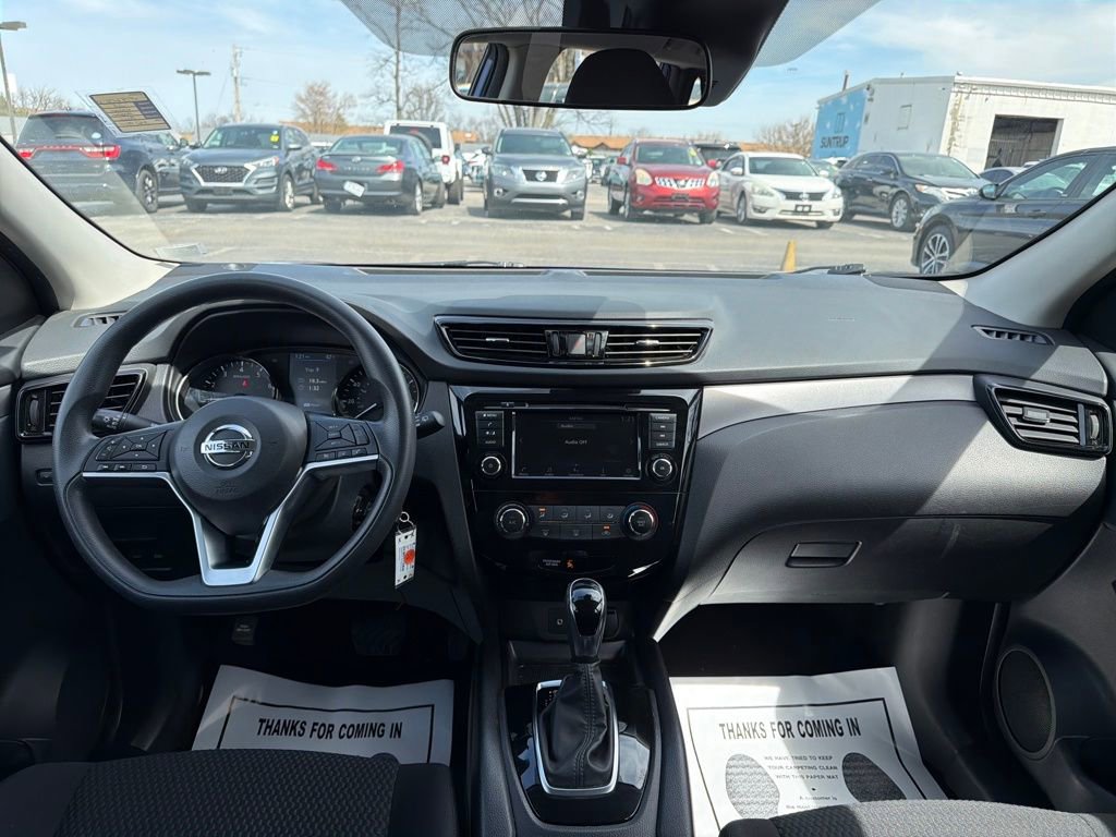 Used 2022 Nissan Rogue Sport S image 15