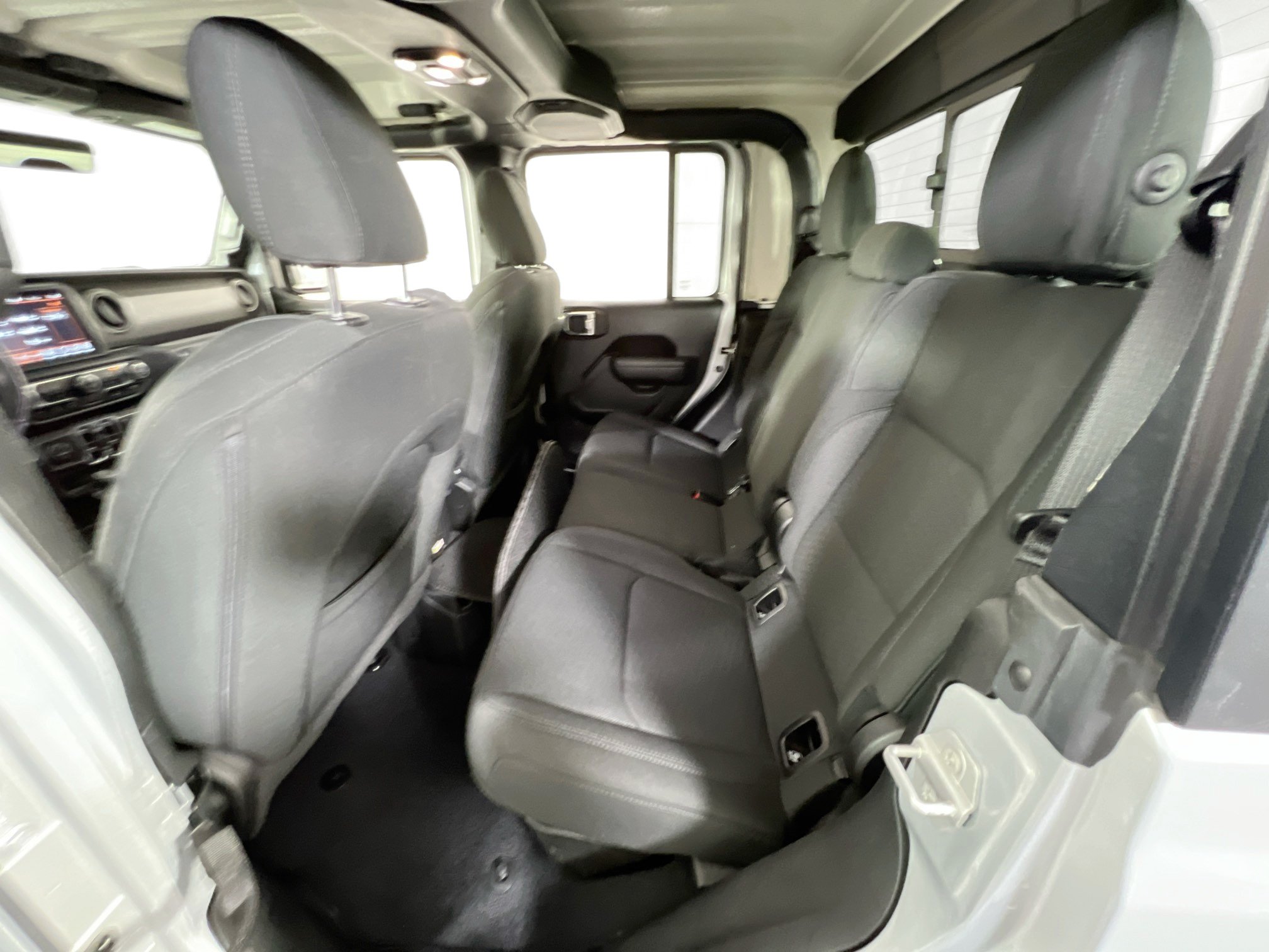 Used 2022 Jeep Gladiator Sport AWD/4WD image 24